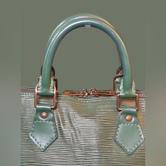 Louis Vuitton Alma PM – Vintage 1997 in Rare Borneo Green Epi Leather - Picture 4 of 14